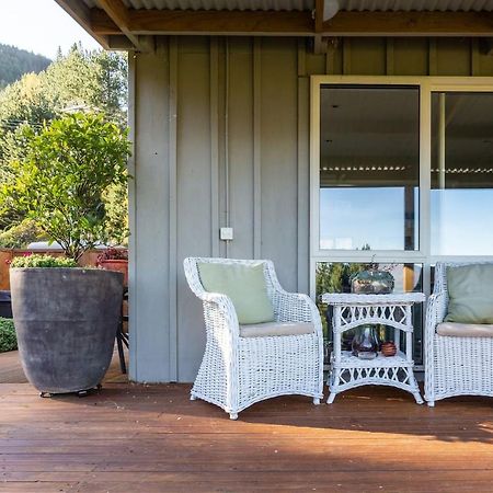 Private Cottage With Spa And Amazing Lake Views Closeburn Bagian luar foto