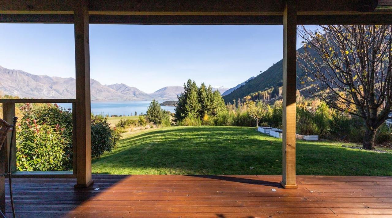 Private Cottage With Spa And Amazing Lake Views Closeburn Bagian luar foto
